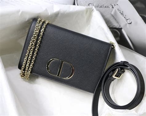 dior 30 montaigne 2 in 1|dior 30 montaigne bag price.